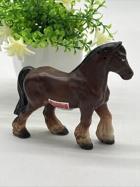 Brinn’s Brown Horse Stallion Figurine Salt Shaker Japan Vintage Ceramic